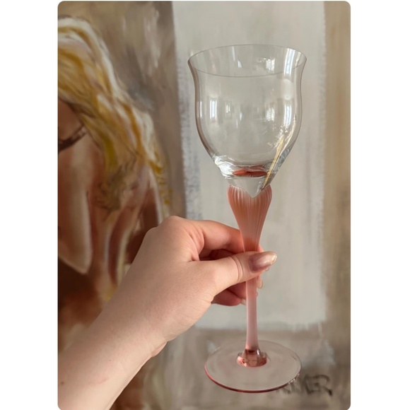 Vintage Set of 6 • Pink Frosted Heart Shaped Stemmed Clear Crystal Wine Glasses - Picture 8 of 10